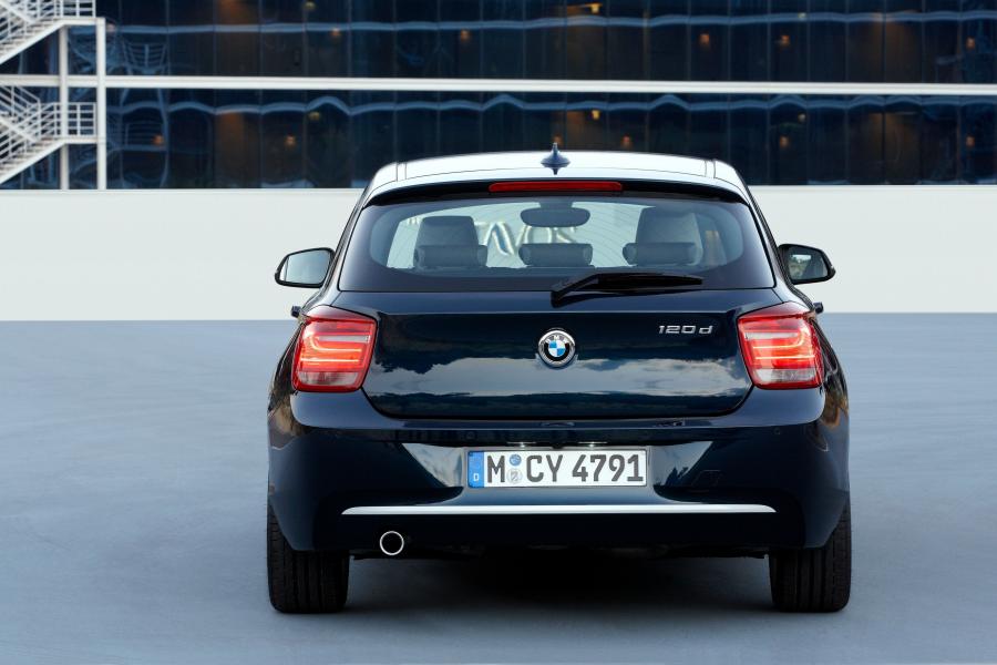  BMW 1-Series 2012 года  (фото 58 из 161)